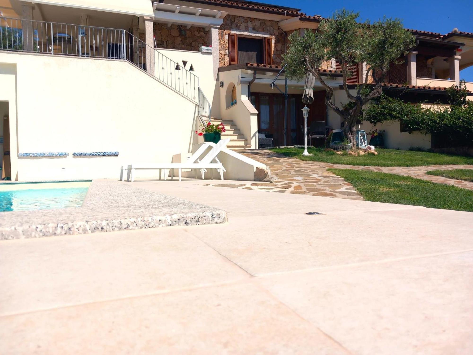 Appartamento Lu Fraili San Teodoro  Exterior foto